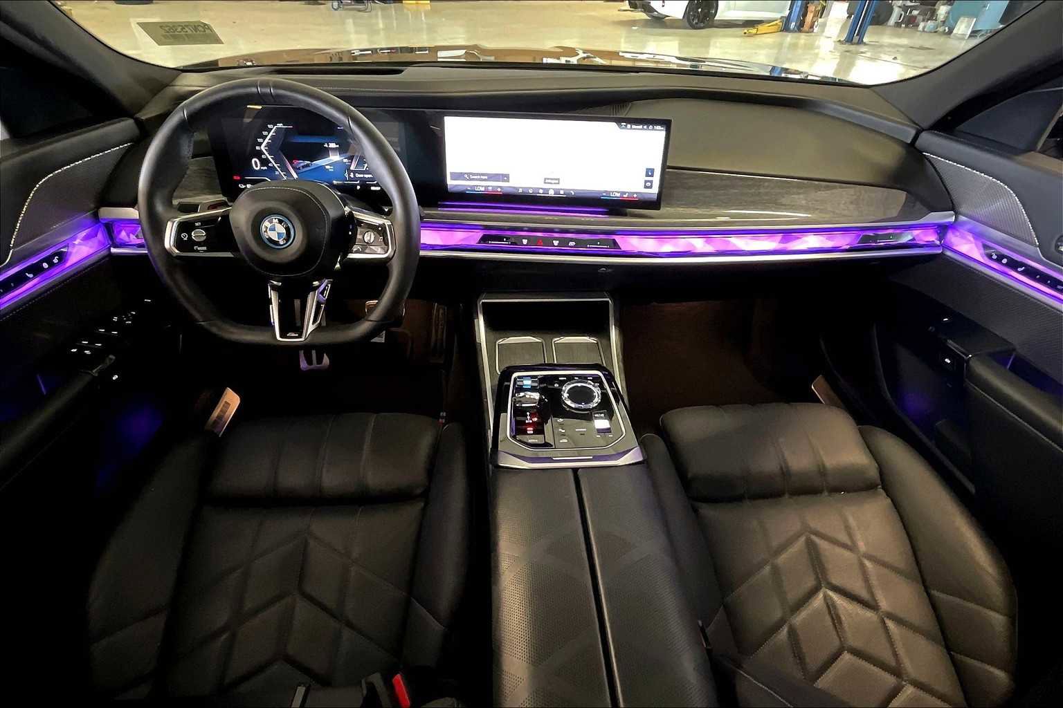 Used 2023 BMW i7 xDrive60 image 14