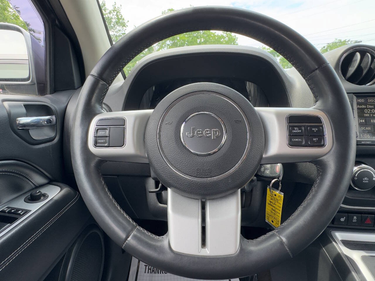 Used 2015 Jeep Compass Latitude AWD/4WD image 19
