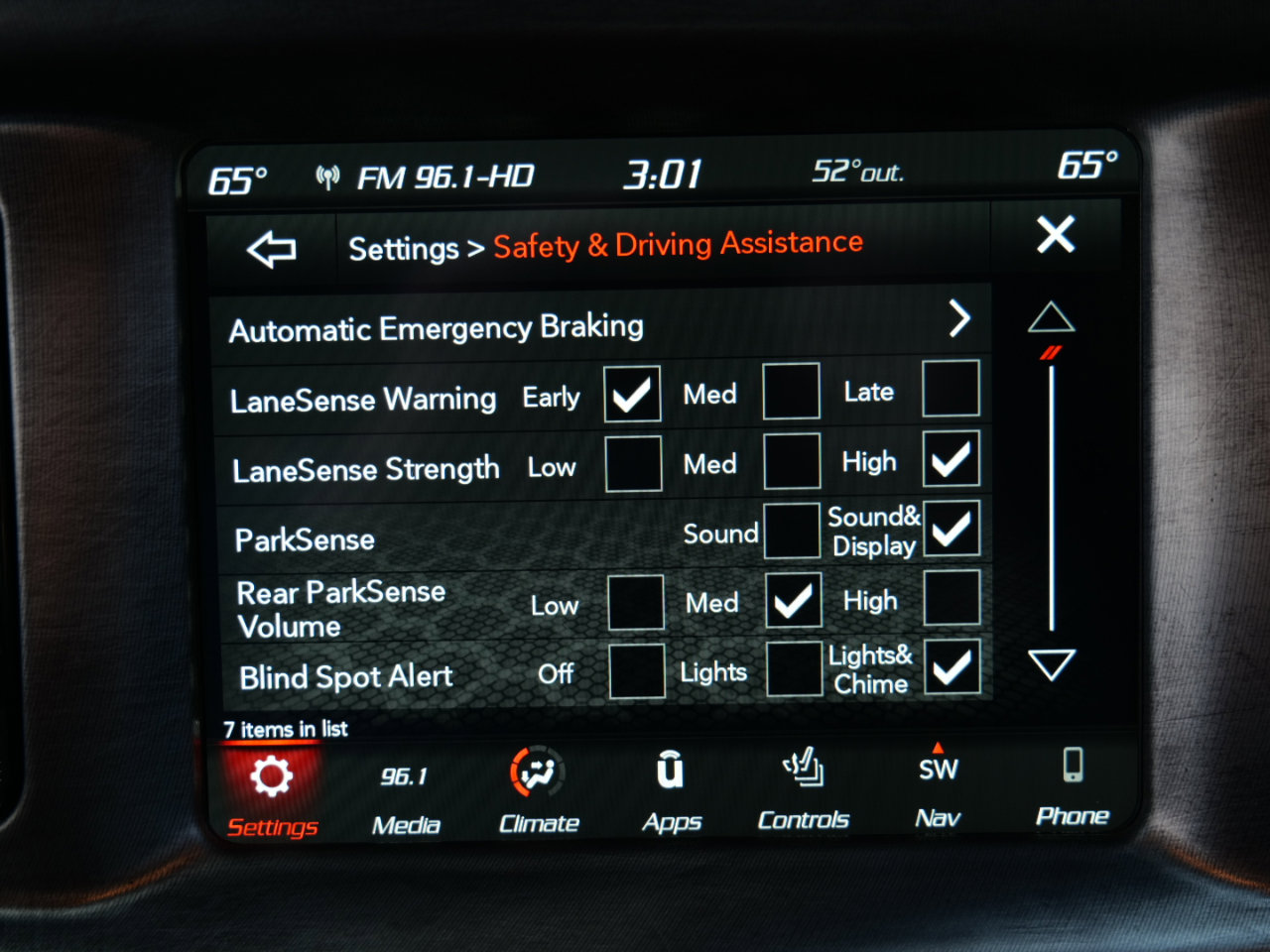 Used 2018 Dodge Charger R/T image 31