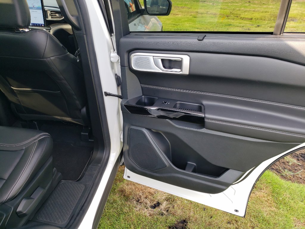 Used 2023 Ford Explorer ST w/ Equipment Group 401A image 17