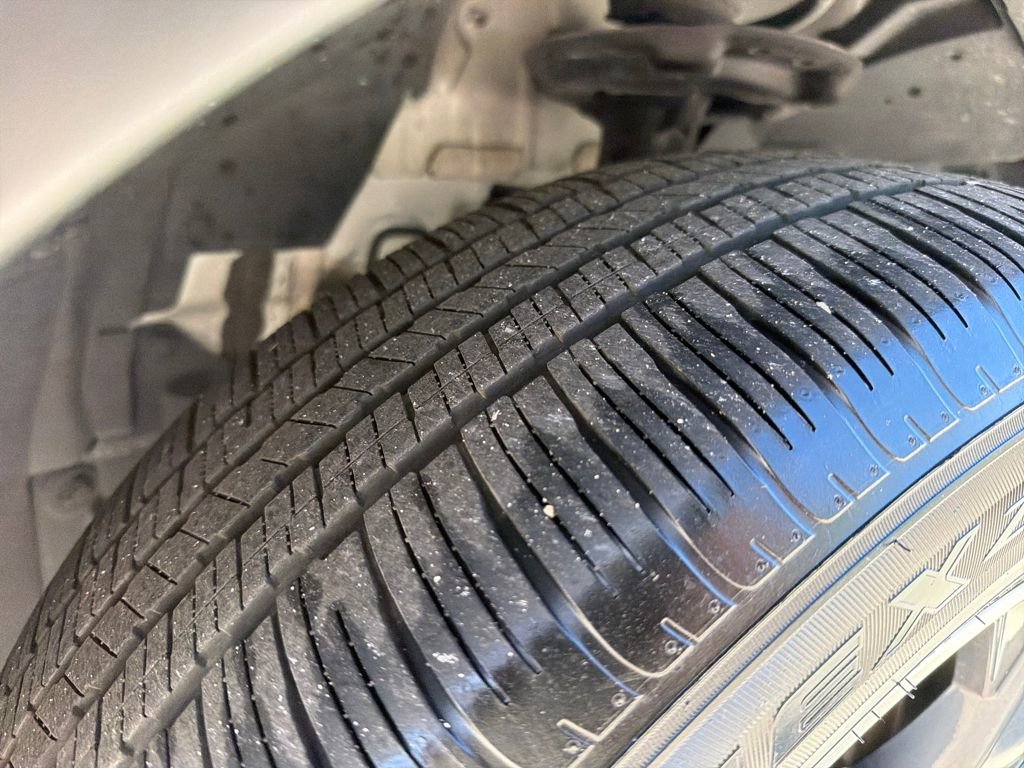 Used 2024 Nissan Rogue SV w/ SV Premium Package image 13