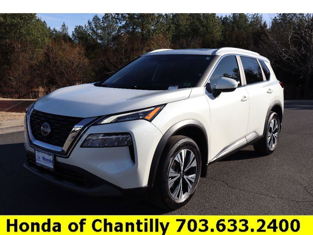 Used 2023 Nissan Rogue SV w/ SV Premium B Package image 3