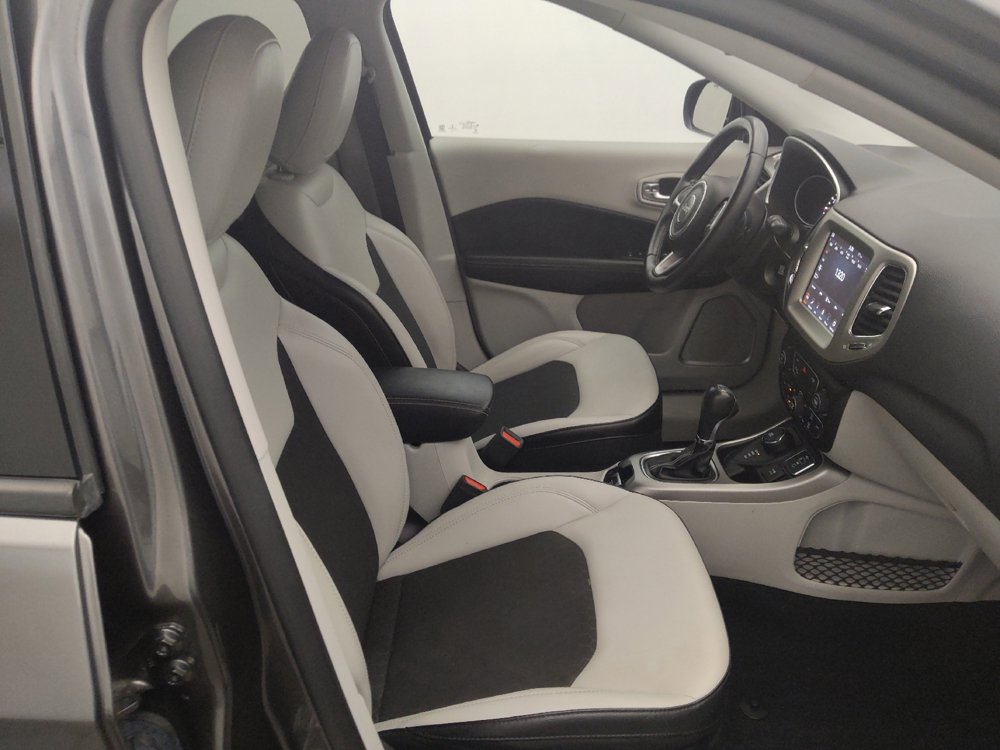Used 2020 Jeep Compass Latitude w/ Popular Equipment Group AWD/4WD image 21