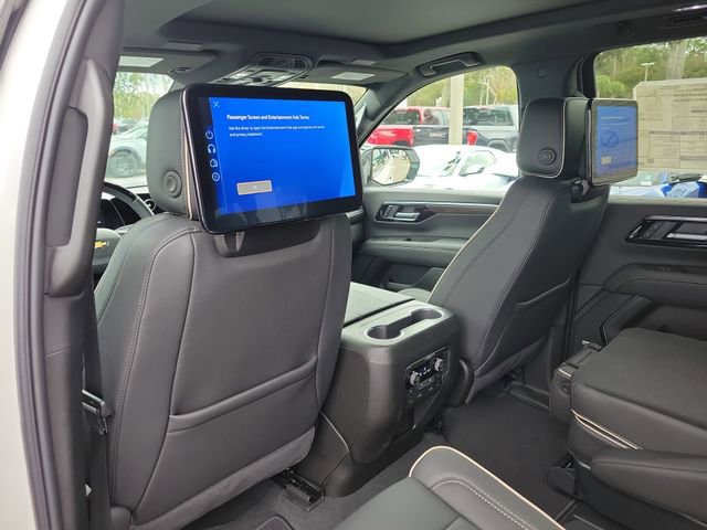 New 2025 Chevrolet Suburban Premier image 11