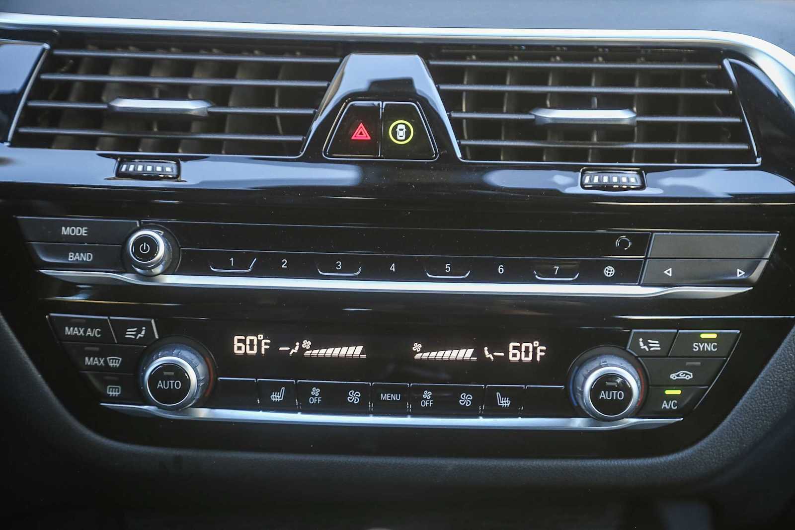 Certified 2023 BMW 530e w/ Convenience Package image 10