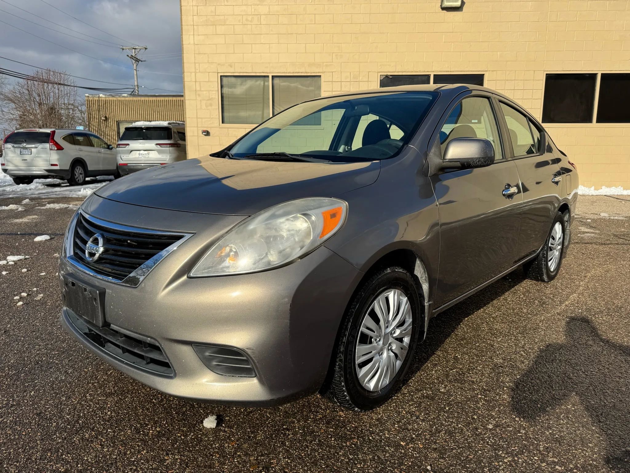 Used 2012 Nissan Versa SV w/ Convenience Pkg image 3