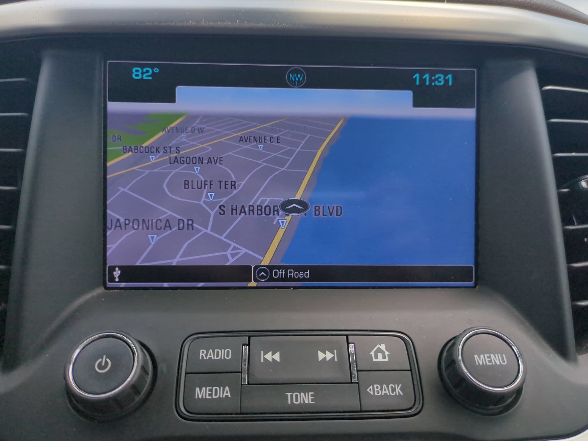Used 2018 GMC Acadia SLT FWD image 22