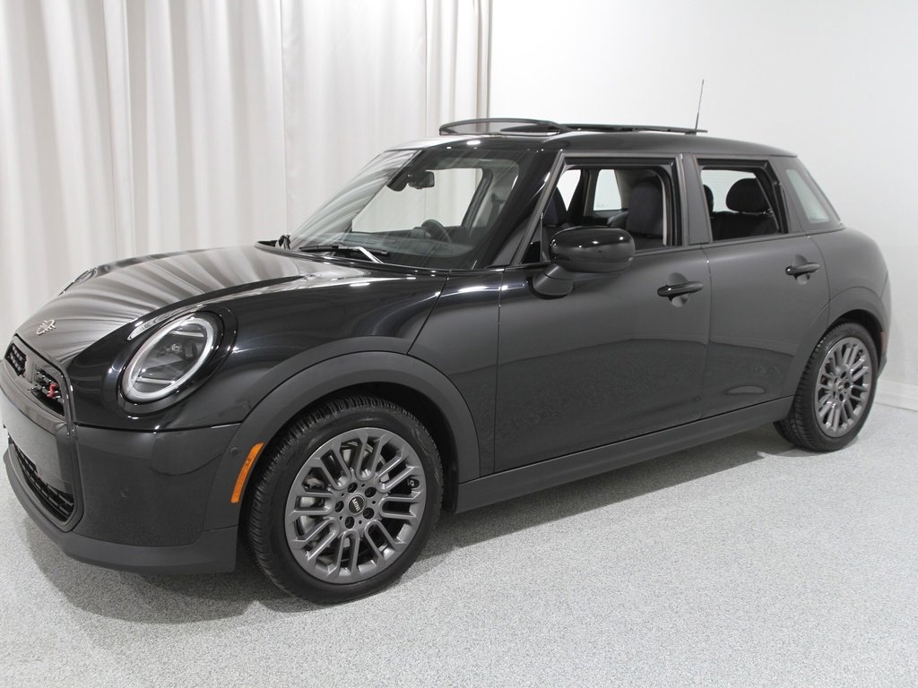 Certified 2025 MINI Cooper S image 3