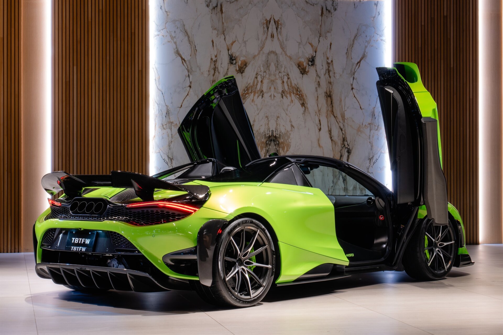 Used 2022 McLaren 765LT RWD image 4