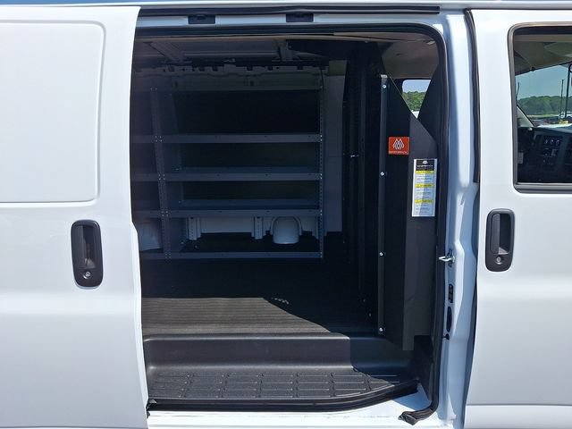 New 2026 Chevrolet Express 2500 w/ Driver Convenience Package RWD image 7
