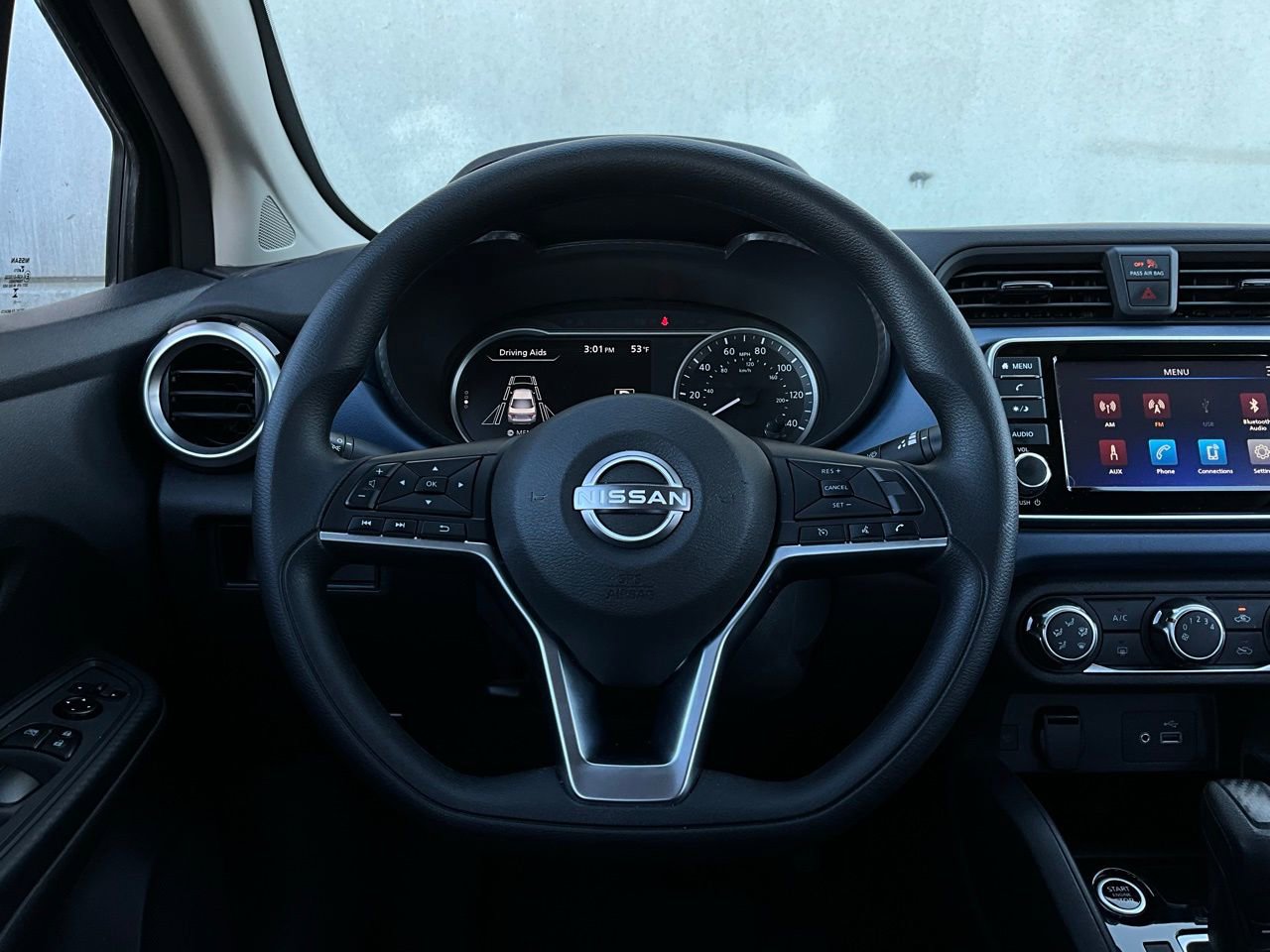 Used 2025 Nissan Versa SV image 27