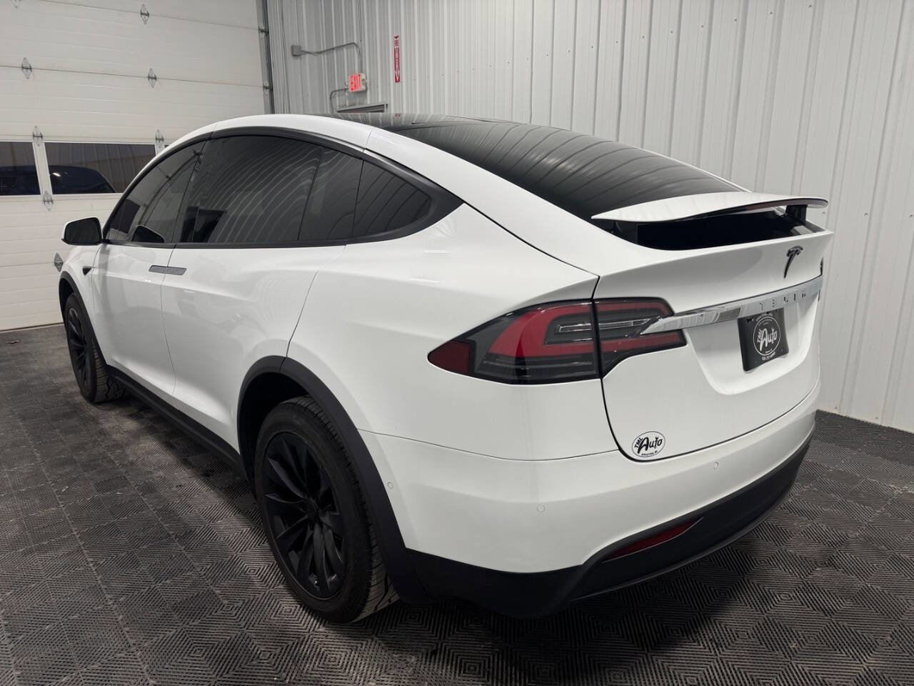 Used 2017 Tesla Model X 75D image 4