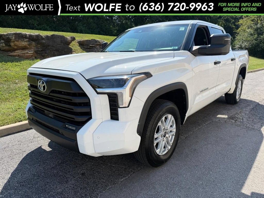 Used 2022 Toyota Tundra SR5 w/ SR5 Convenience Package