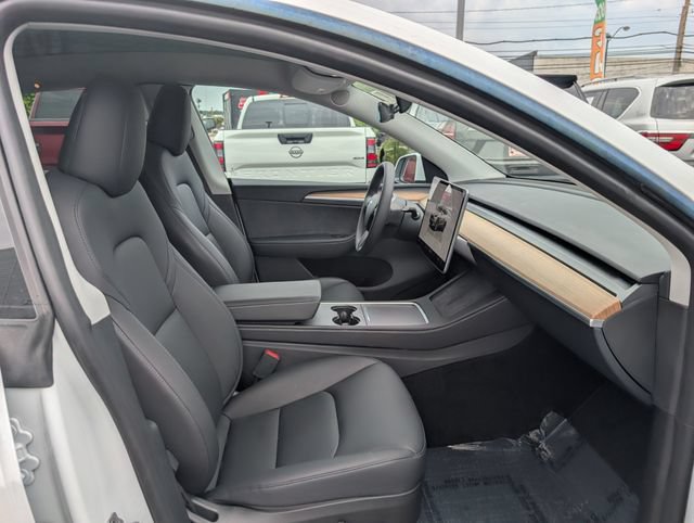 Used 2024 Tesla Model Y Long Range AWD/4WD image 11