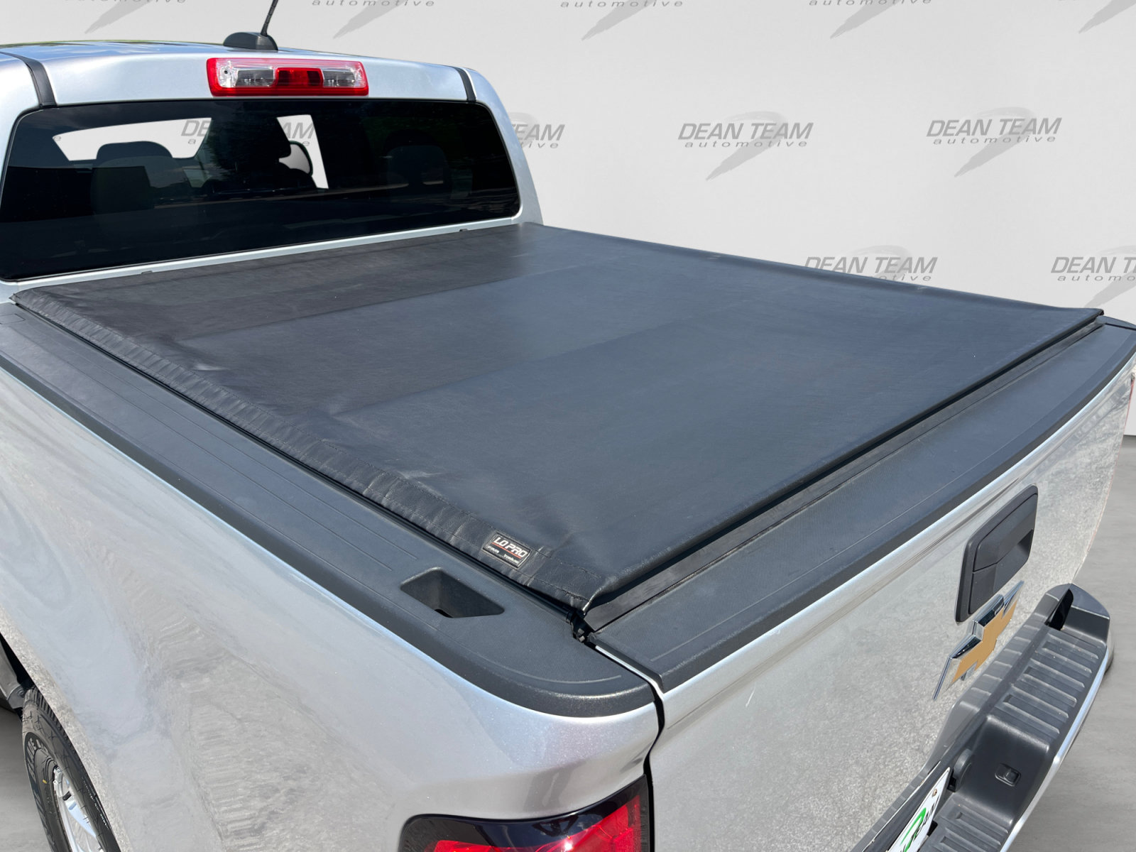 Used 2017 Chevrolet Colorado W/T w/ WT Convenience Package RWD image 16