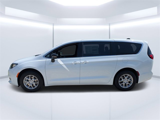 New 2025 Chrysler Voyager LX image 6