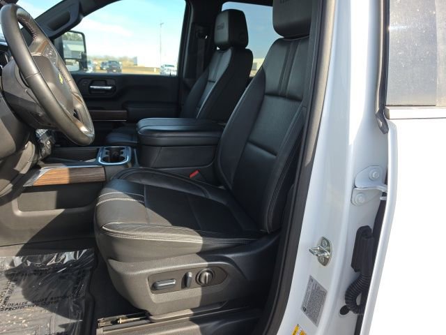 Used 2023 Chevrolet Silverado 3500 High Country w/ Z71 Off-Road Package image 13