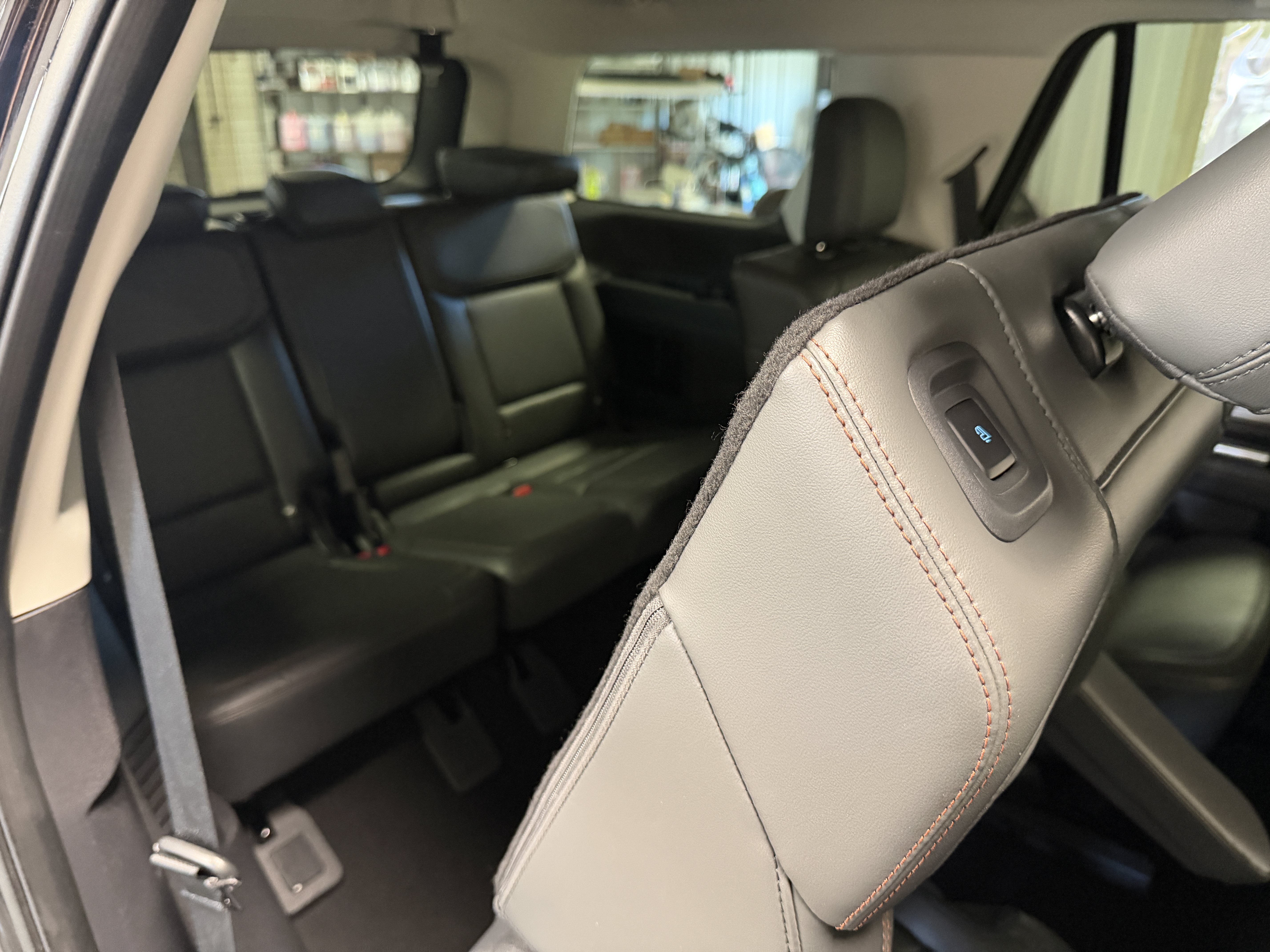 Used 2025 Ford Expedition Active AWD/4WD image 21
