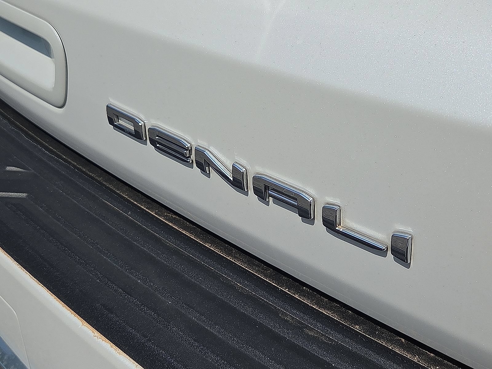 Certified 2024 GMC Yukon Denali AWD/4WD image 16