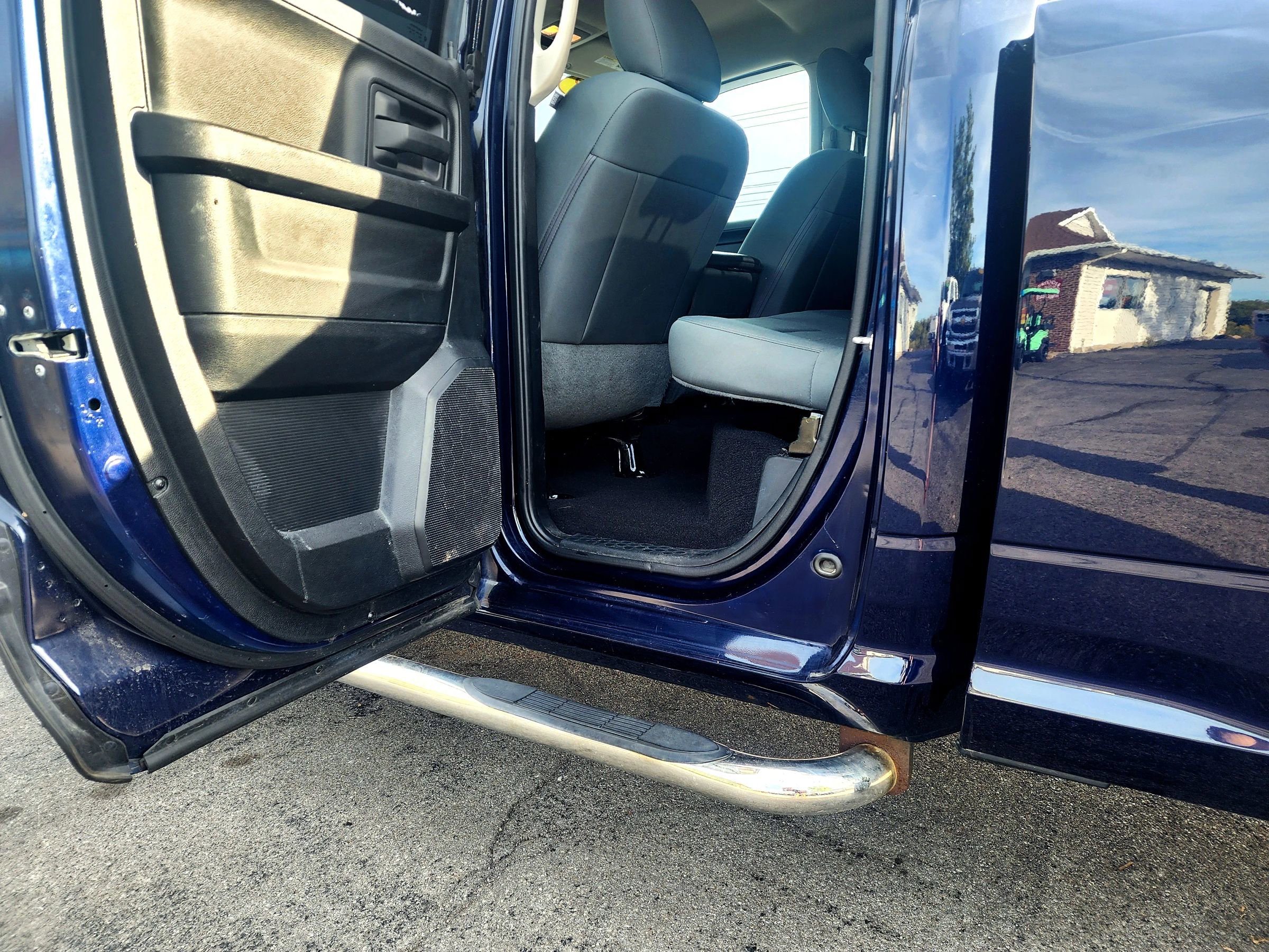 Used 2018 RAM 1500 Express w/ Express Value Package image 12