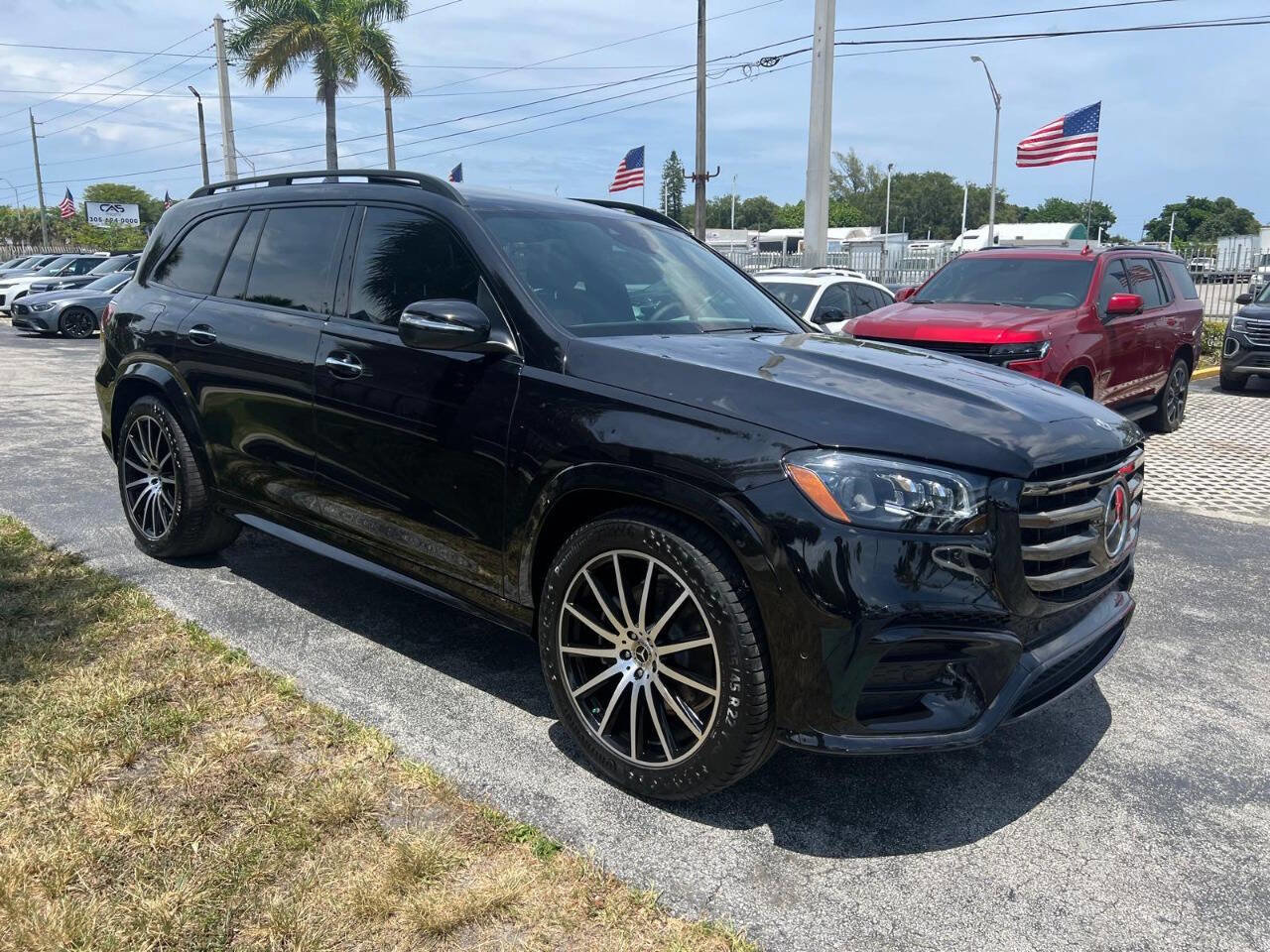 Used 2024 Mercedes-Benz GLS 450 4MATIC image 3