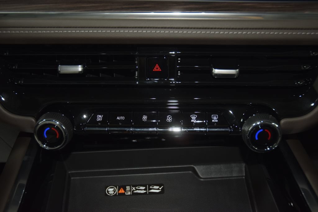 New 2026 Chevrolet Suburban Z71 w/ Z71 Off-Road Package AWD/4WD image 35