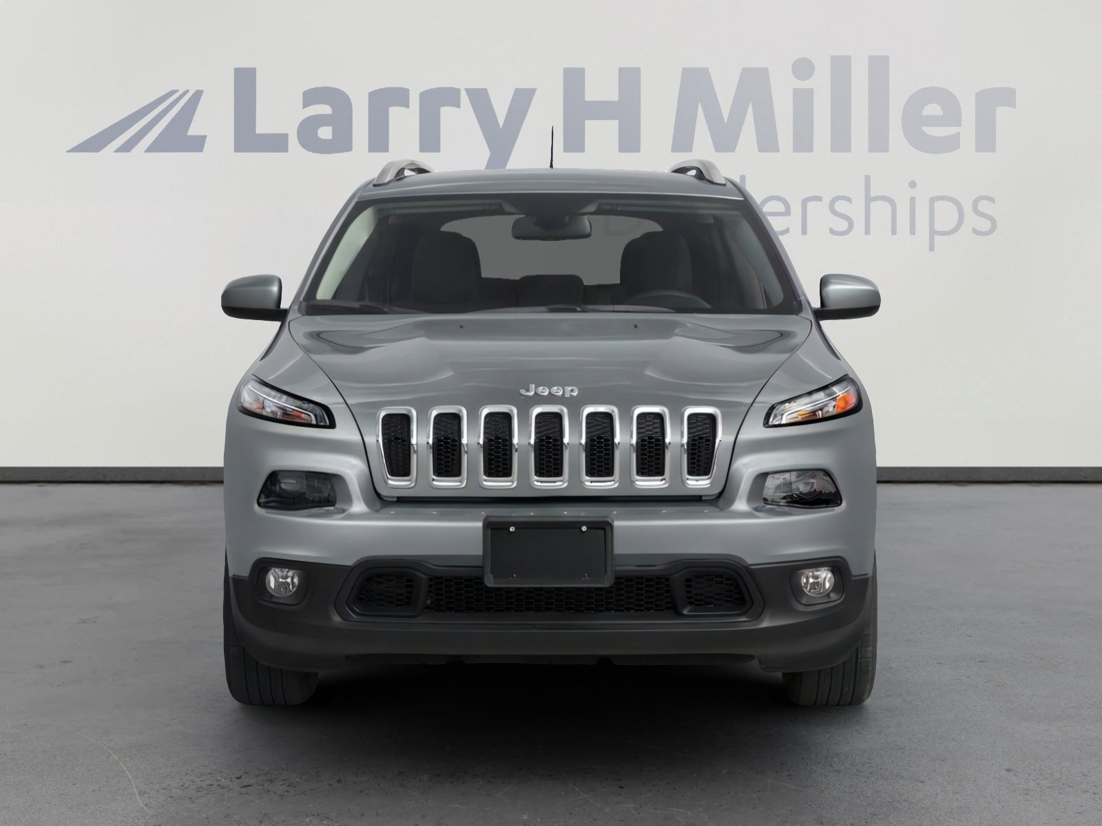 Used 2018 Jeep Cherokee Latitude Plus FWD image 7