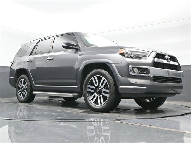 Used 2018 Toyota 4Runner SR5 image 28