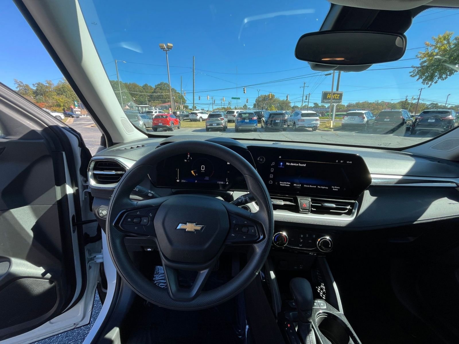 Used 2025 Chevrolet TrailBlazer LT image 30