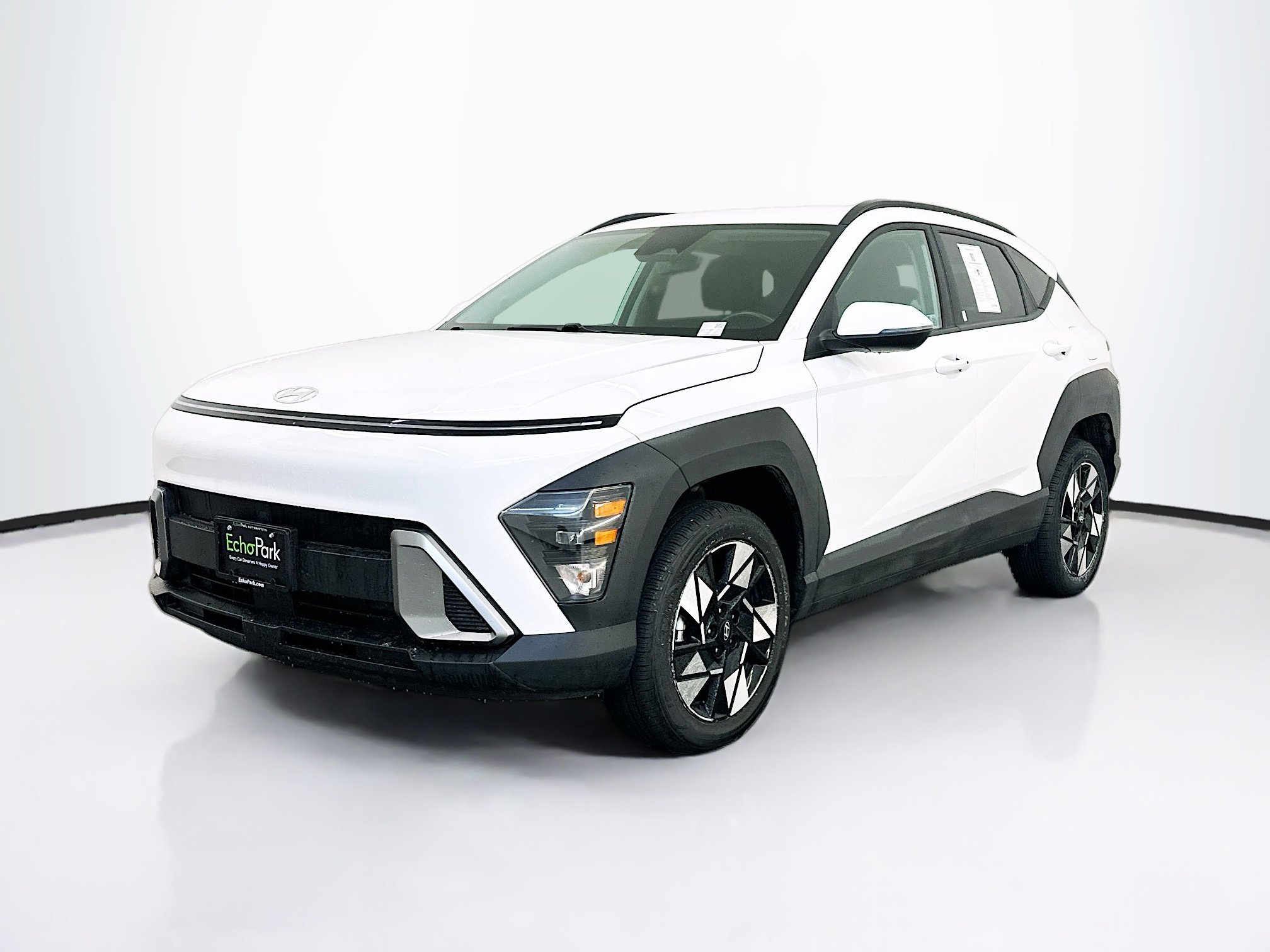 Used 2025 Hyundai Kona SEL image 3