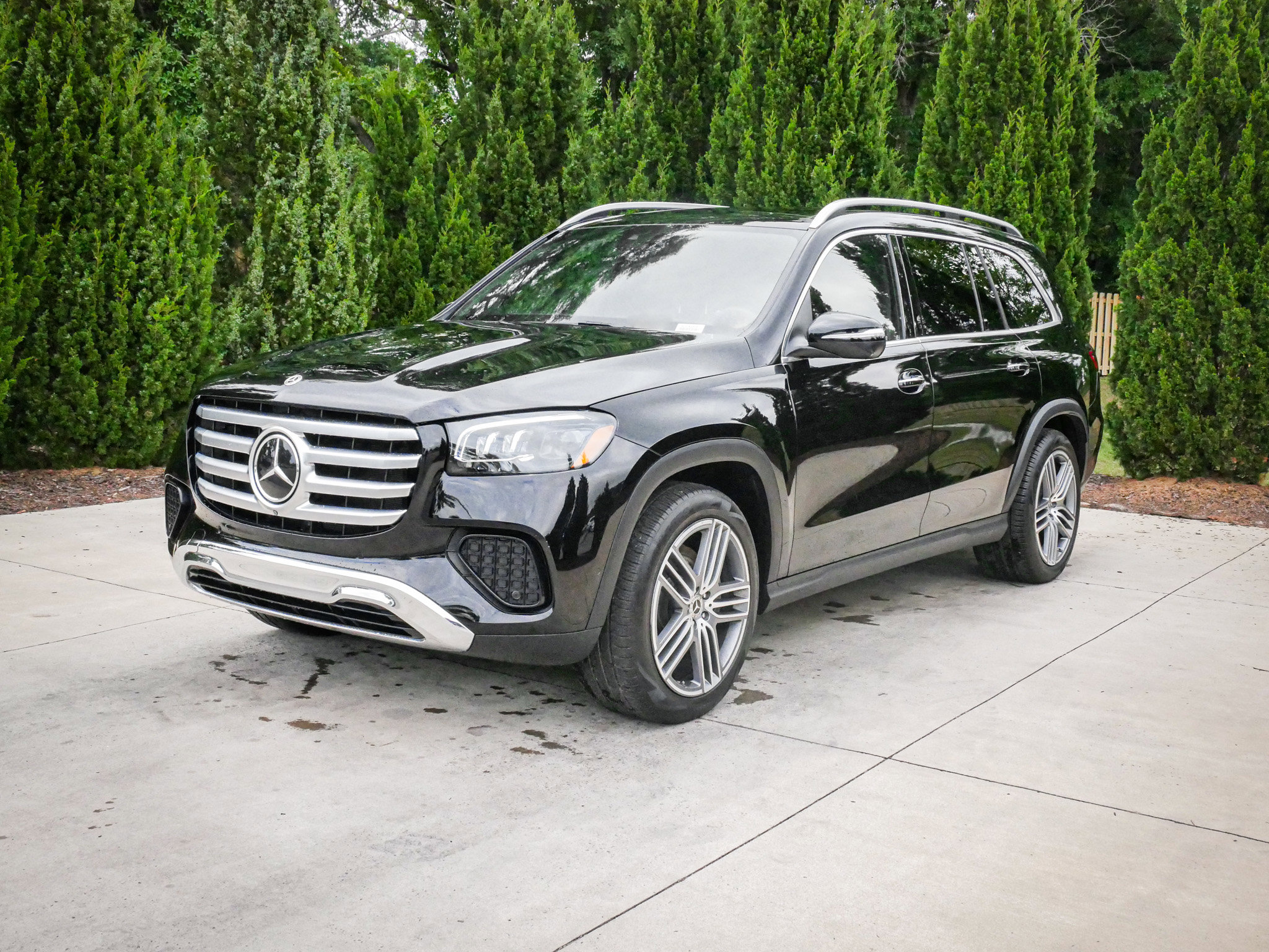 Used 2024 Mercedes-Benz GLS 450 4MATIC image 5