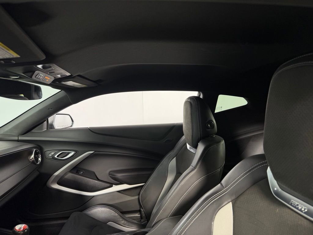 Used 2019 Chevrolet Camaro SS image 21