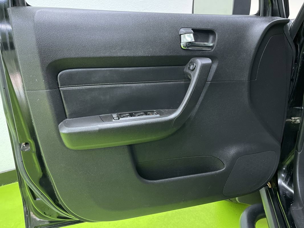 Used 2006 HUMMER H3 image 16