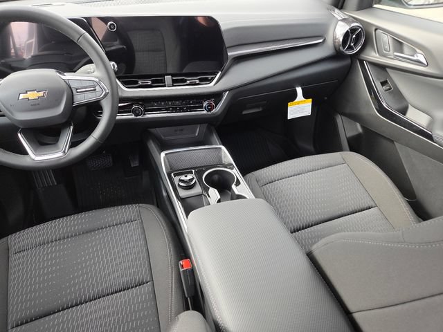 New 2026 Chevrolet Equinox LT w/ Safety and Technology Package FWD image 30