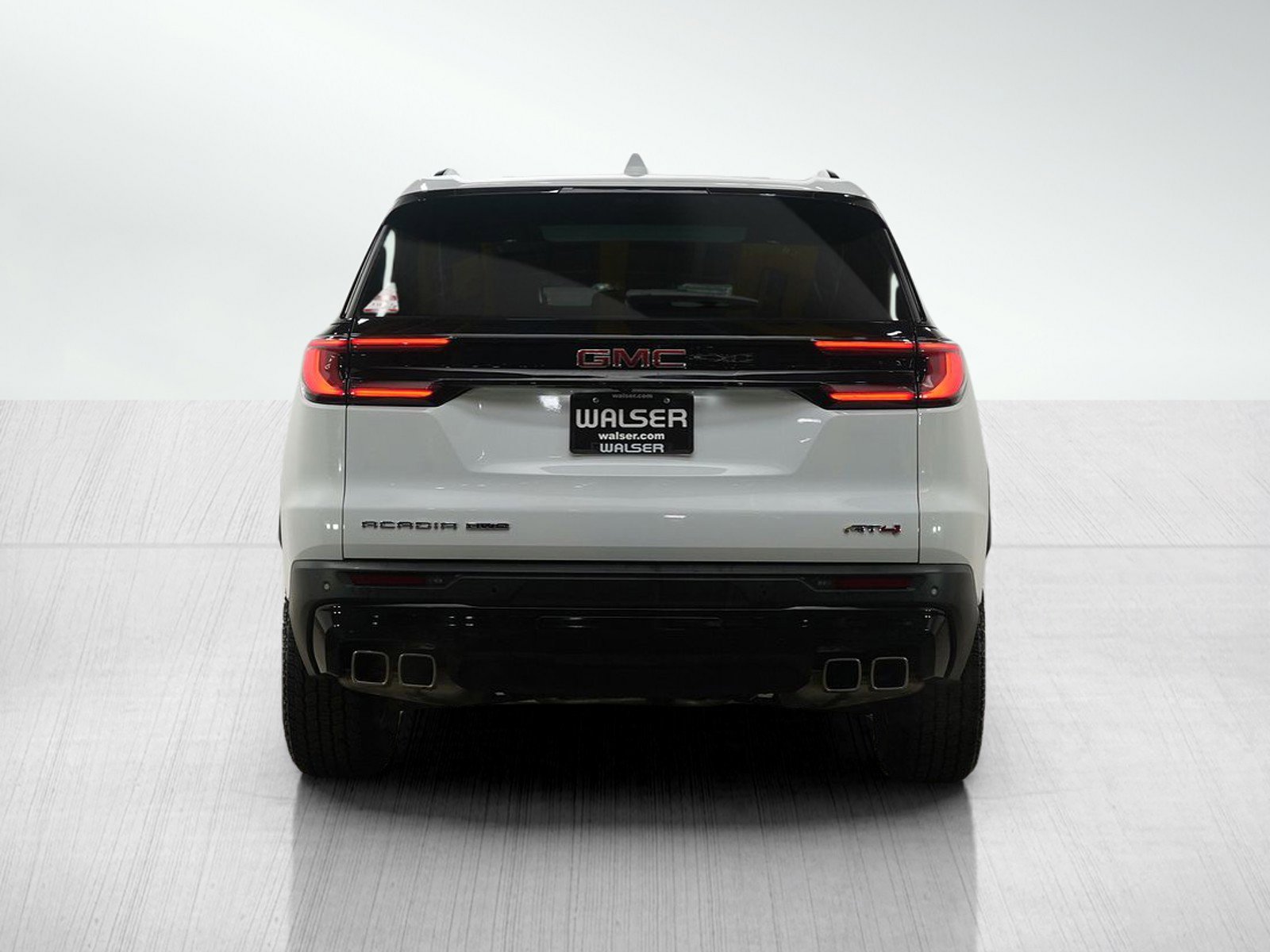Used 2024 GMC Acadia AT4 w/ Super Cruise Package image 4