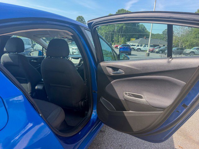 Used 2017 Chevrolet Cruze LT FWD image 18