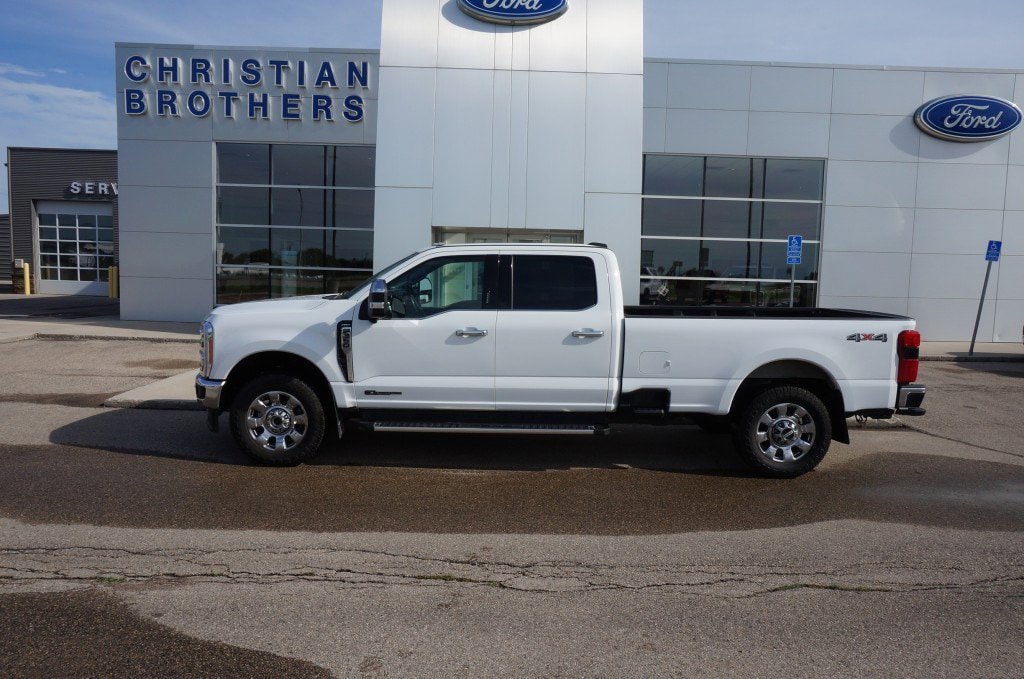 Used 2023 Ford F350 Lariat w/ Chrome Package AWD/4WD image 1