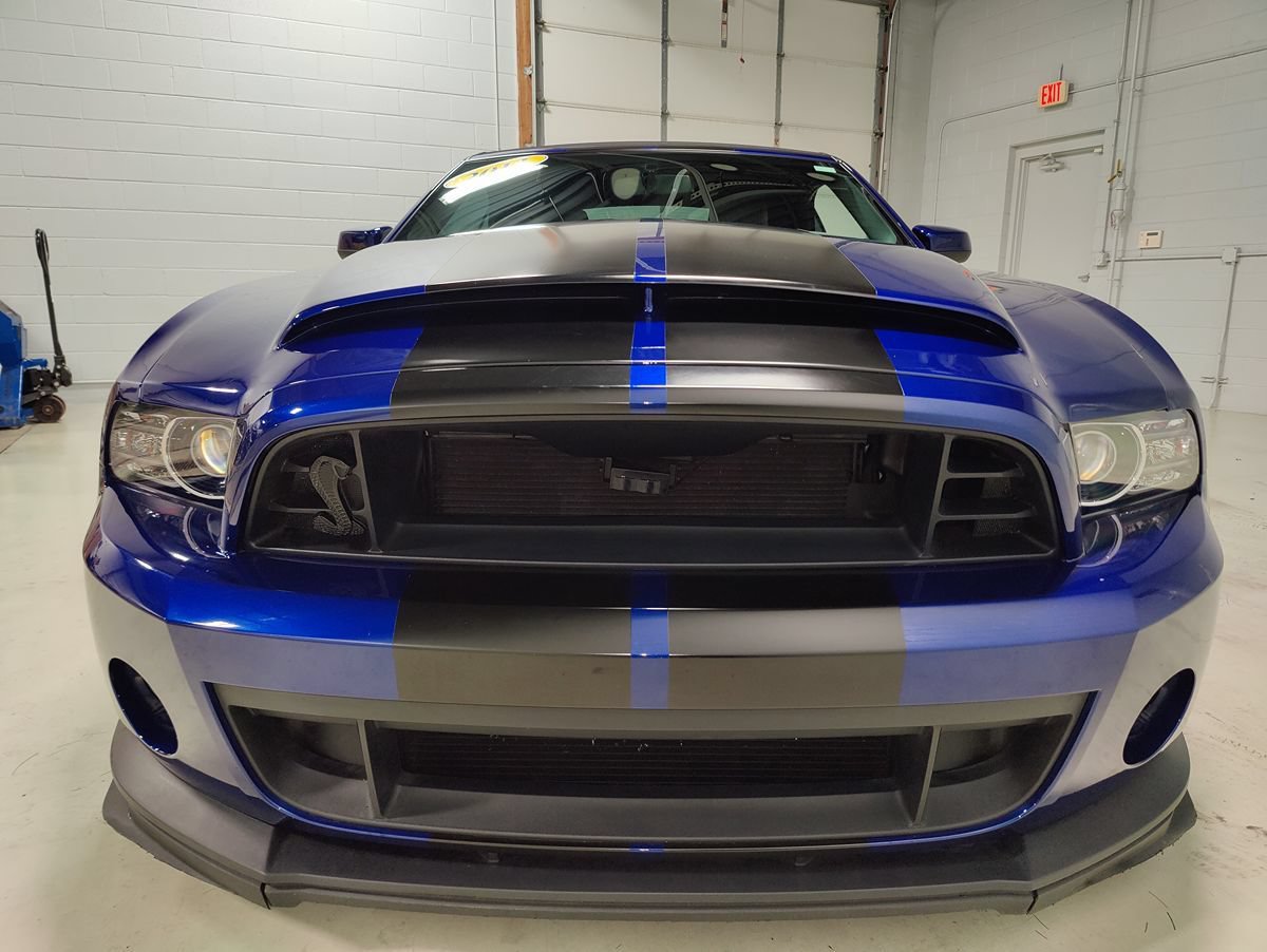 Used 2013 Ford Mustang Shelby GT500 RWD image 3