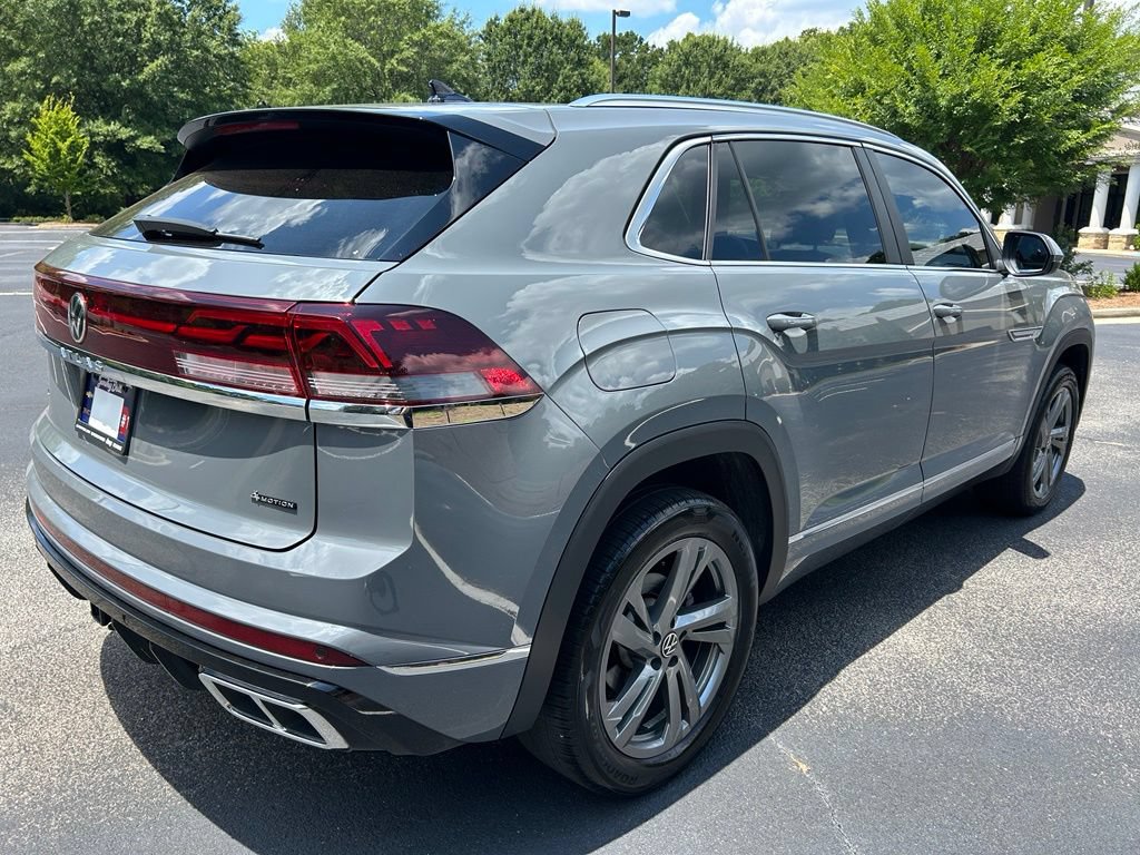 Used 2024 Volkswagen Atlas Cross Sport SEL R-Line AWD/4WD image 21