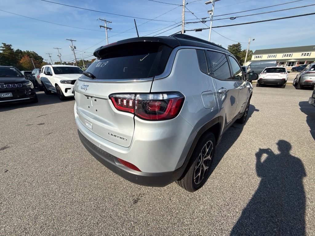 New 2026 Jeep Compass Limited AWD/4WD image 5