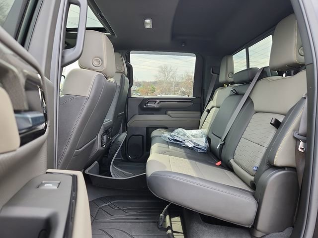 Used 2024 Chevrolet Silverado 2500 ZR2 w/ Technology Package image 10