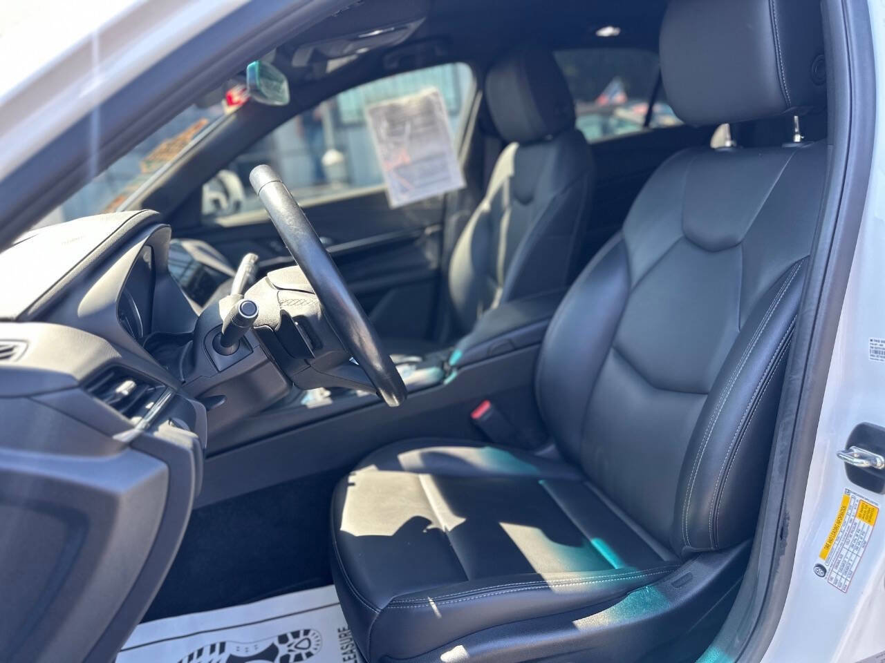 Used 2023 Cadillac CT4 Luxury RWD image 15