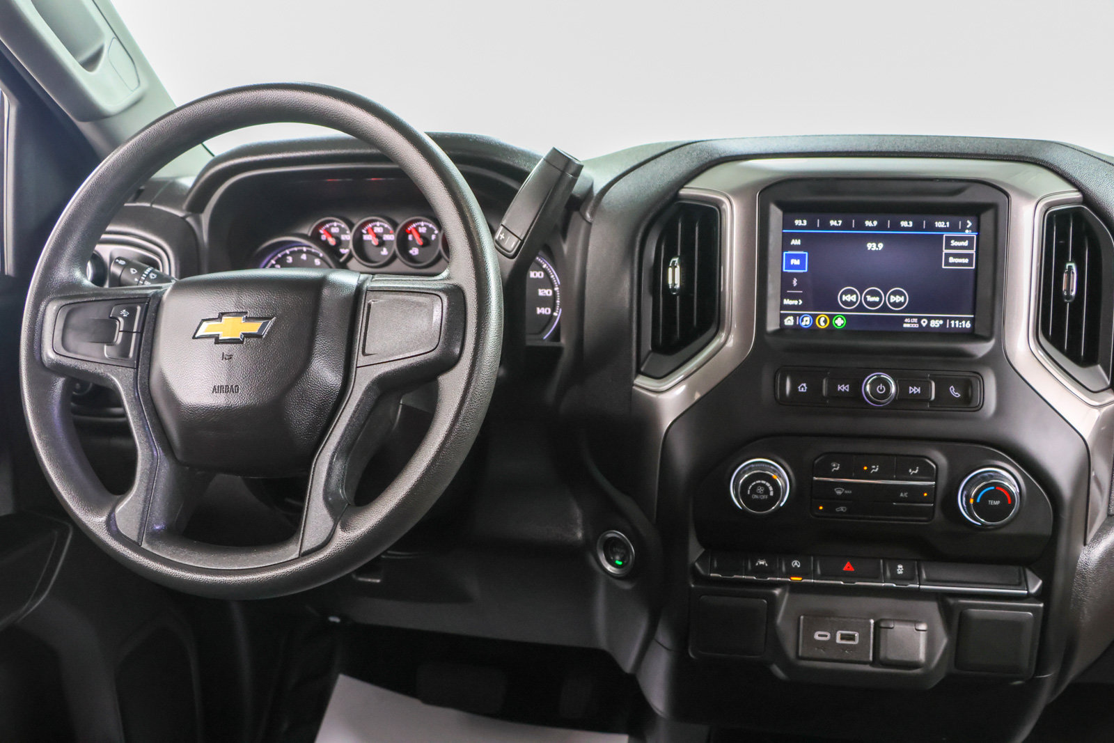 Used 2024 Chevrolet Silverado 1500 W/T w/ Trailering Package AWD/4WD image 15