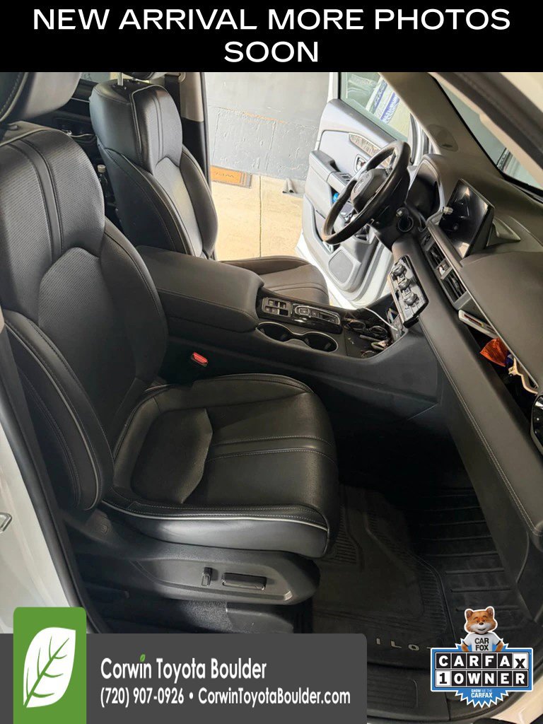 Used 2023 Honda Pilot Elite image 10