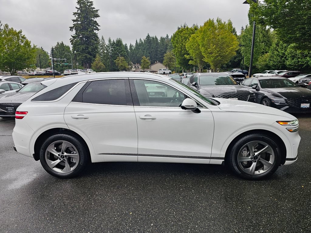 Used 2026 Genesis GV70 2.5T Advanced AWD/4WD image 4
