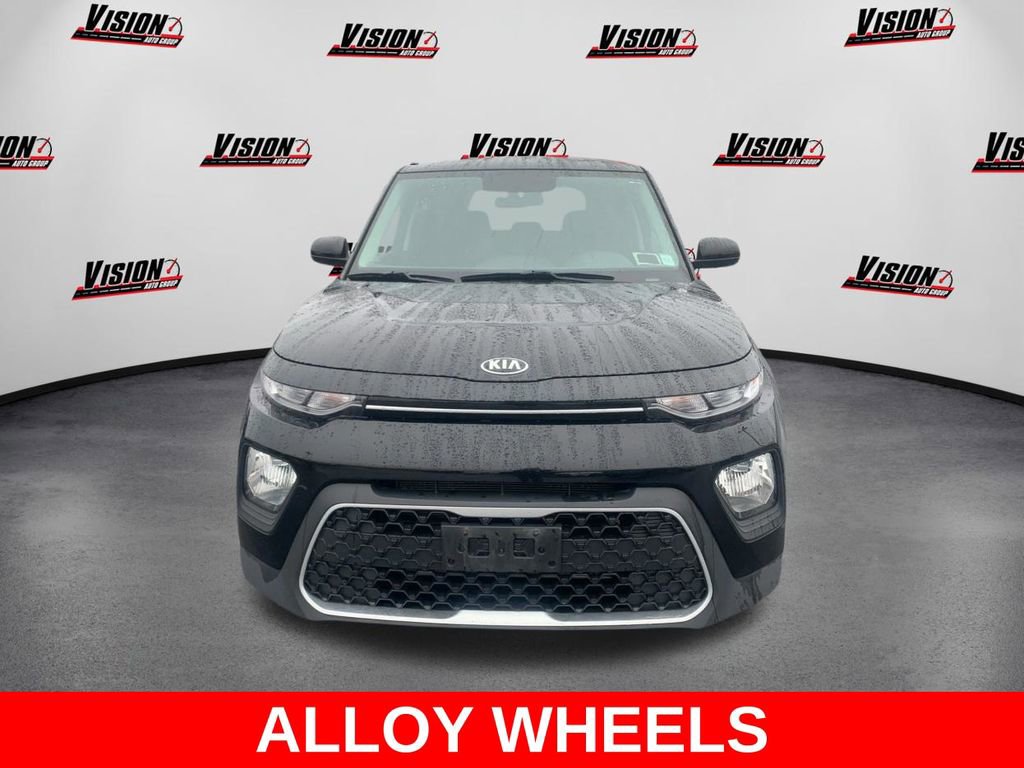 Used 2021 Kia Soul LX FWD image 2
