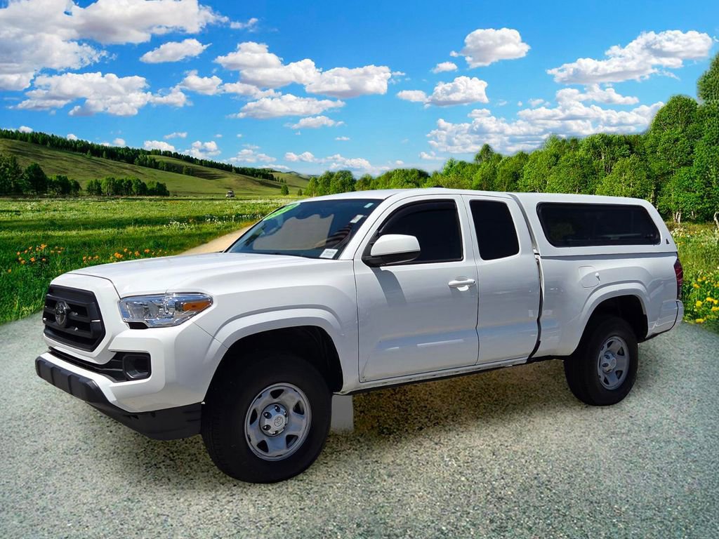 Used 2022 Toyota Tacoma SR RWD image 2