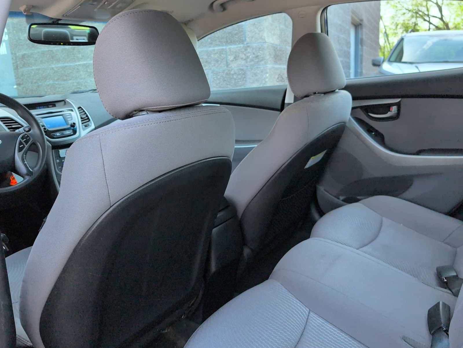 Used 2016 Hyundai Elantra SE w/ Option Group 02 image 17