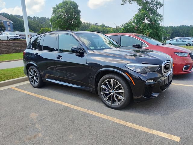 Used 2019 BMW X5 xDrive40i w/ M Sport Package AWD/4WD image 3