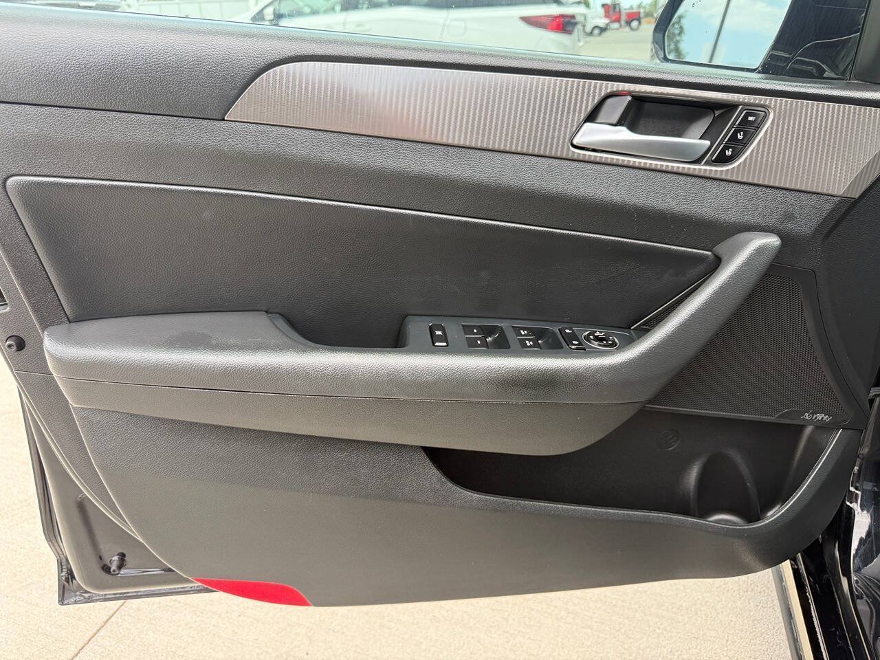 Used 2019 Hyundai Sonata Limited FWD image 23